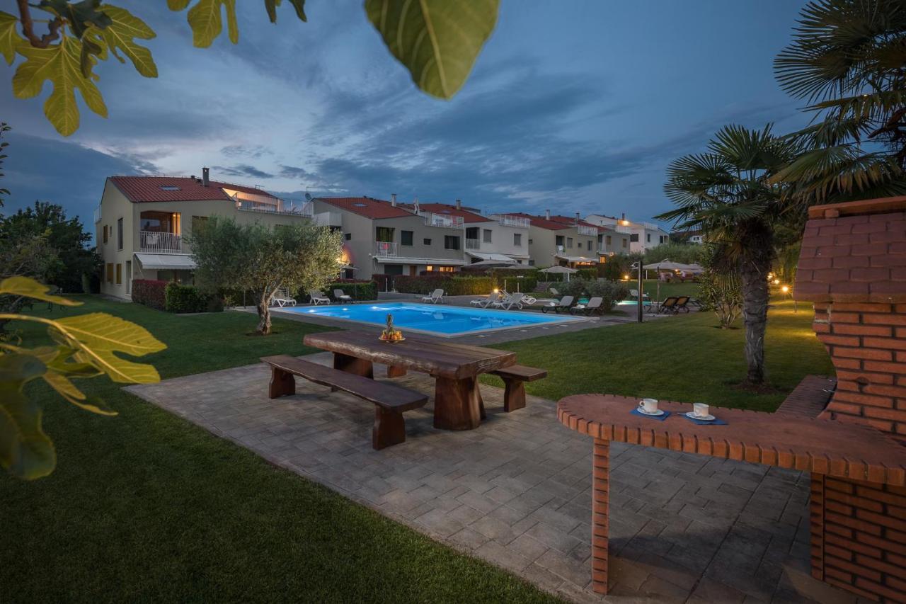 Maj Premium Residence Πόρετς Εξωτερικό φωτογραφία